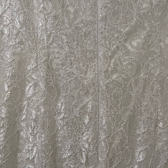 Dress - Picture 7 of 7